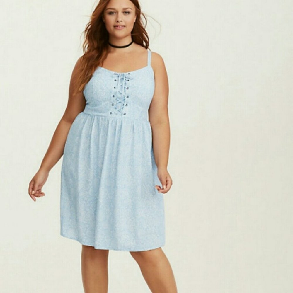 Torrid Light Blue White Floral Corset Smocked Back Tank Midi Dress Size 0/12